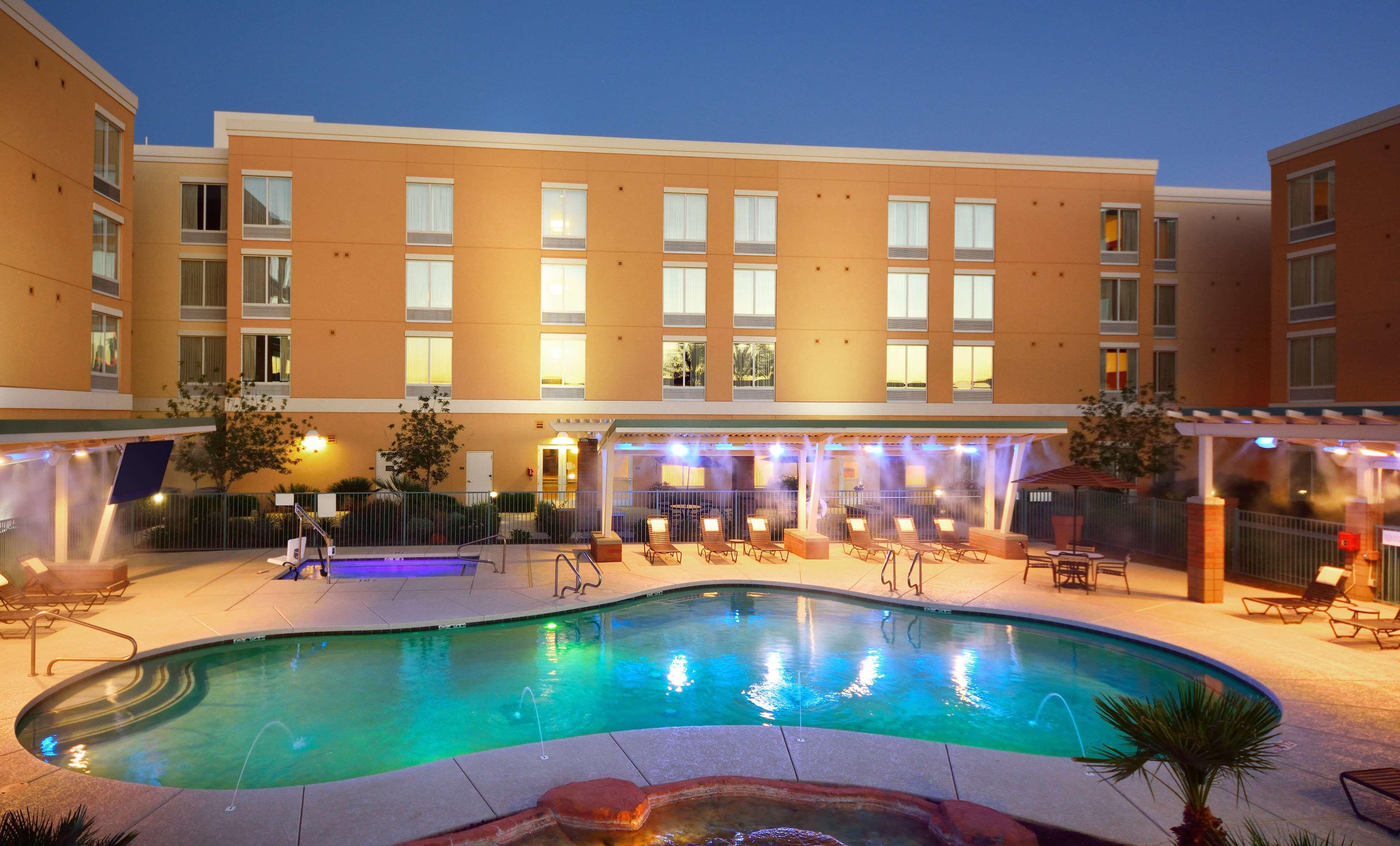 Hyatt Place Phoenix/ Mesa Exterior photo
